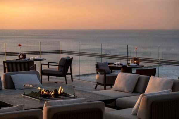 烏魯瓦圖斷崖夕陽海景餐廳 - Jumeirah AKASA