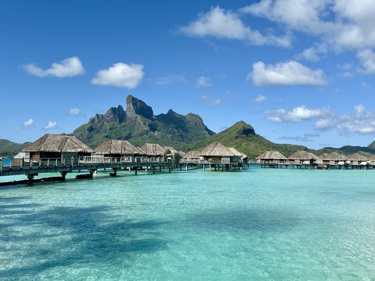 波拉波拉四季水上屋步道與潟湖