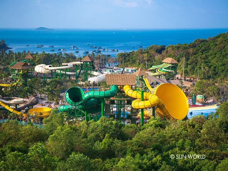 大型水上樂園