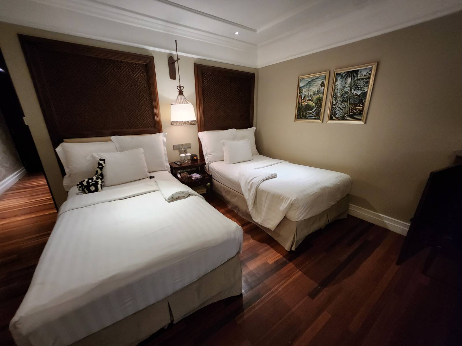 巴里島洲際度假村 InterContinental Bali Resort 雙床臥室與木地板
