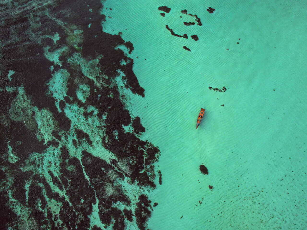 Cap Karoso 外海珊瑚礁與碧綠潟湖