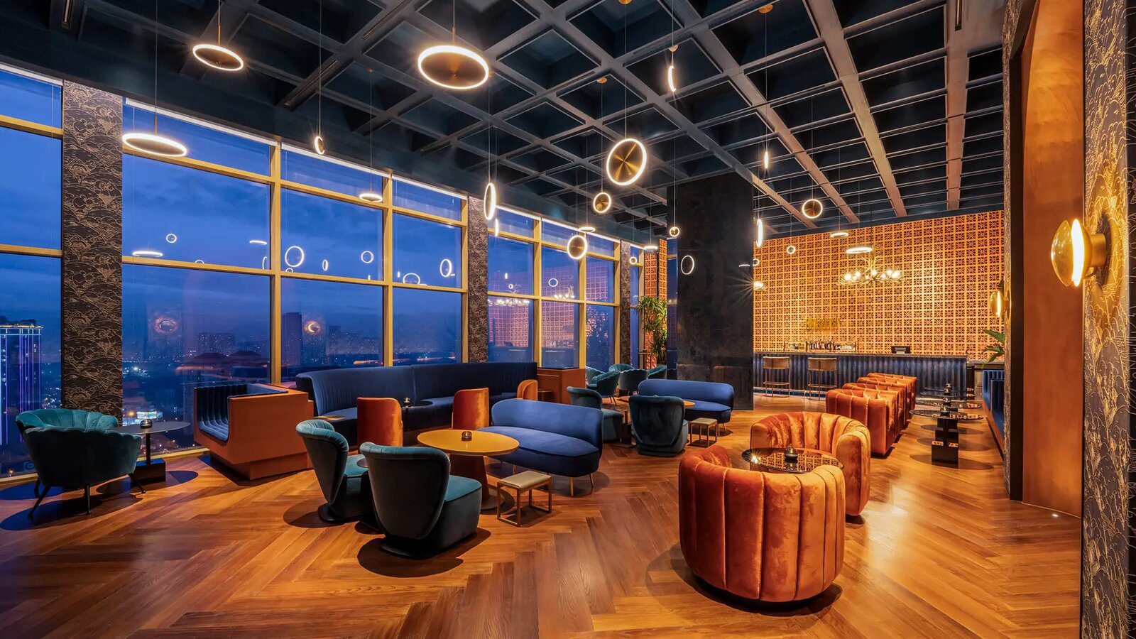 L7 West Lake Hanoi Hedonist 屋頂酒吧