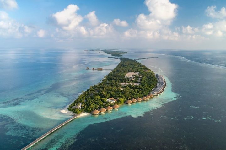 2027連假攻略｜12個假期請假技巧與推薦旅遊，春節請2天放11天