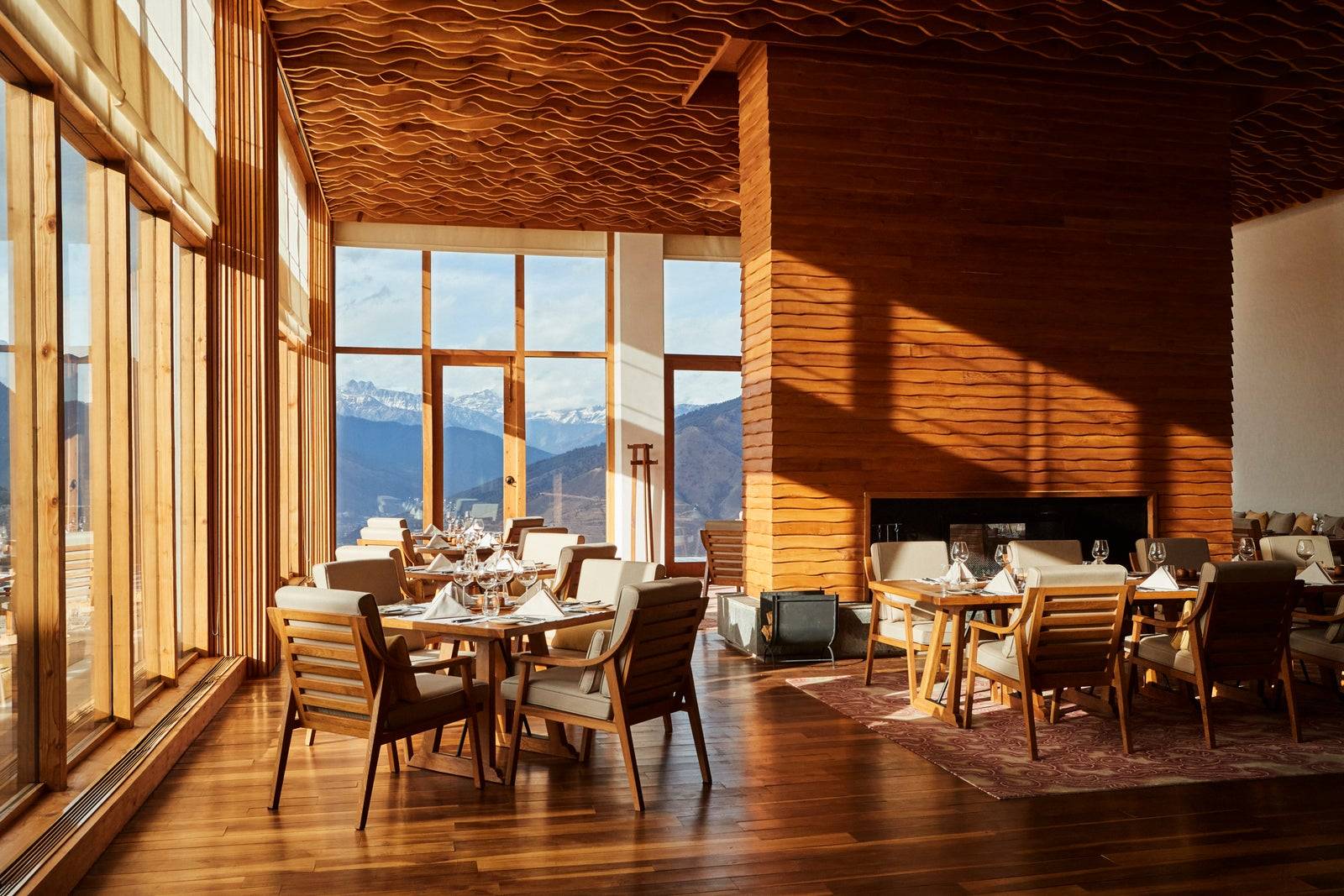 六善廷布 Namkha 餐廳與山景
