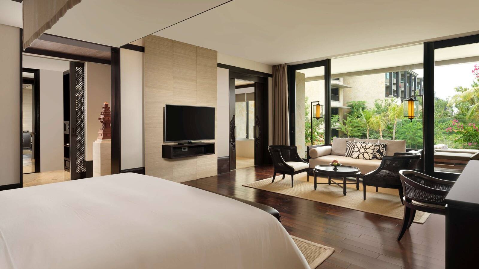 峇里島阿普爾瓦凱賓斯基酒店 Cliff Private Pool Junior Suite 臥房與露台