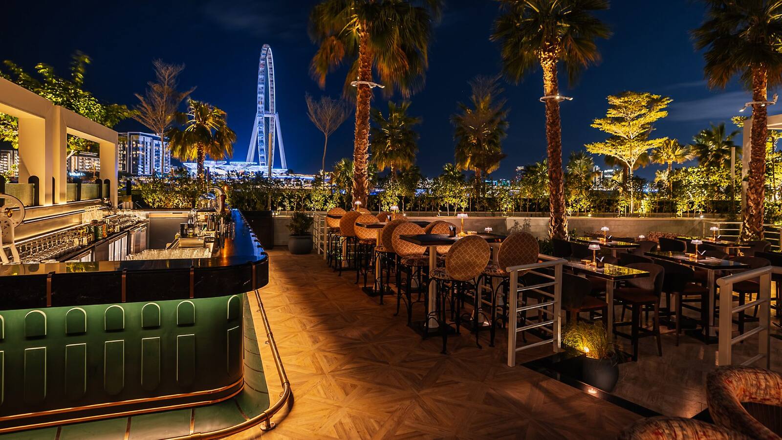 杜拜 Address 海灘度假酒店 Garden of Dreams 的夜間露天座位