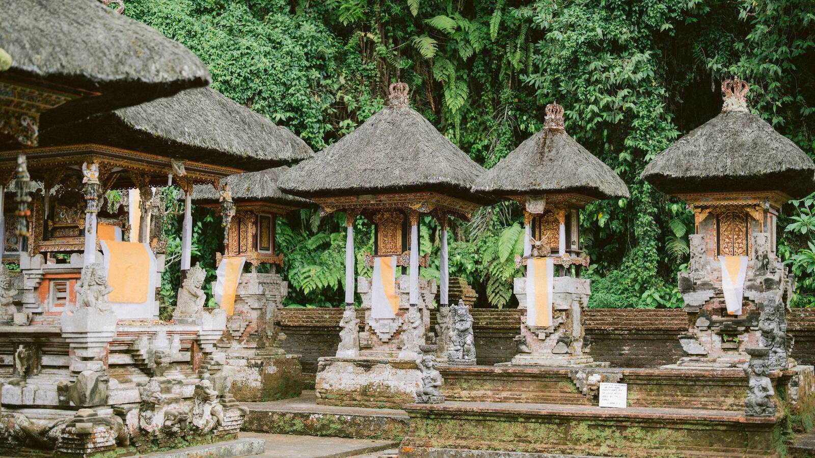峇里島烏布阿麗拉酒店文化體驗造訪 Gunung Kawi 森林寺廟