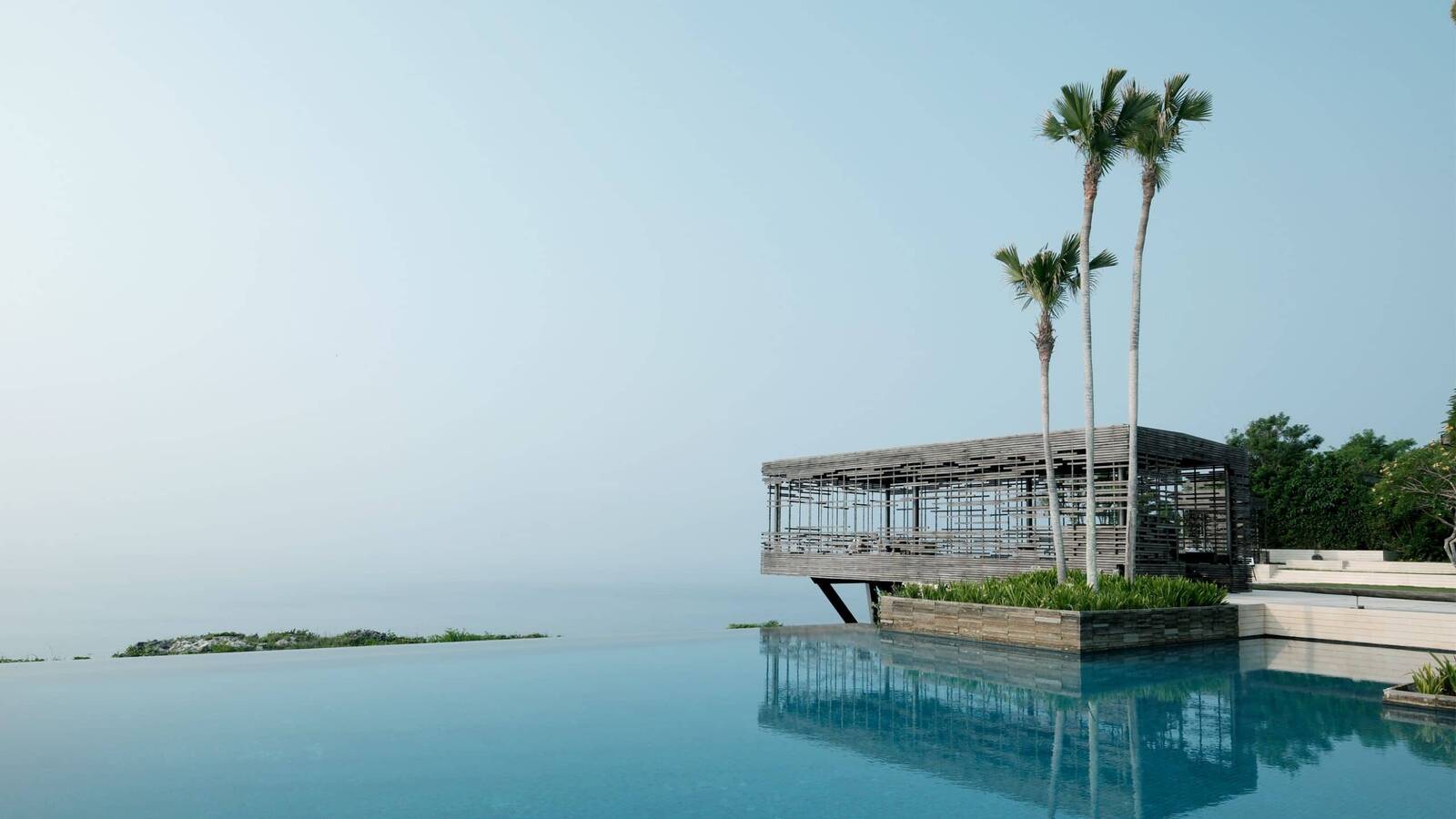 峇里島烏魯瓦圖阿麗拉別墅 Sunset Cabana Bar 懸崖涼亭