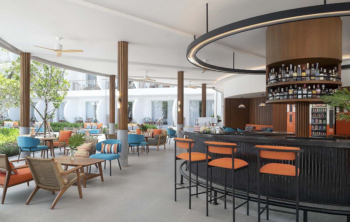SOCIAL BAR 的吧台座位