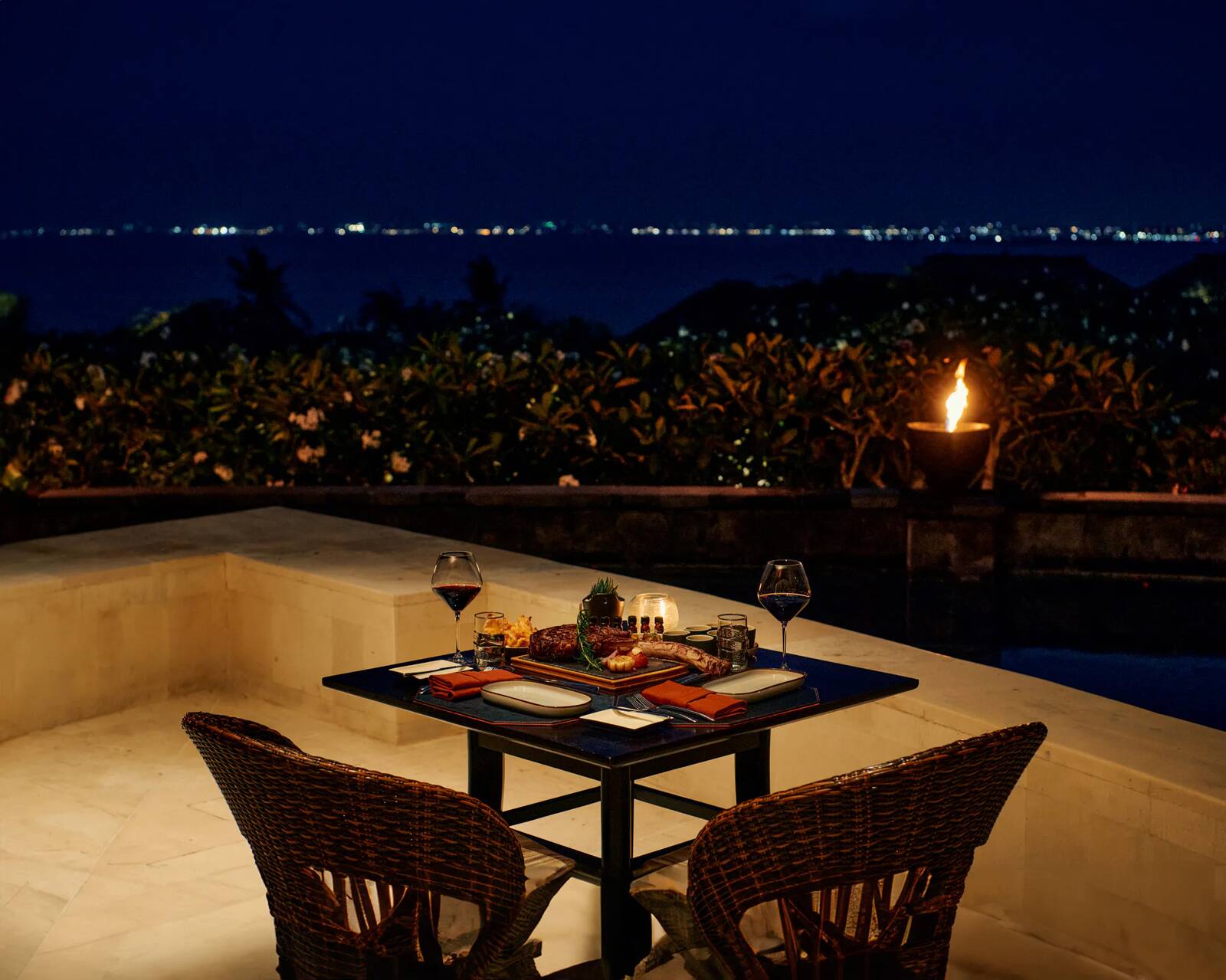 AYANA Bali DAVA Steak and Seafood 海景燭光晚餐