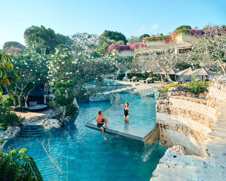 AYANA Villas Bali River Pool 河流造型泳池