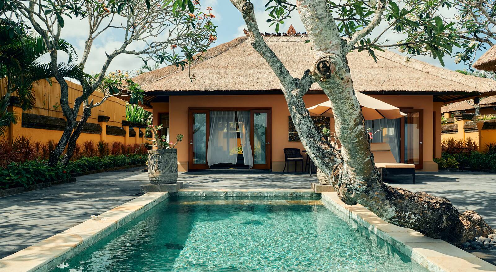 AYANA Villas Bali 私人泳池別墅與茅草露台