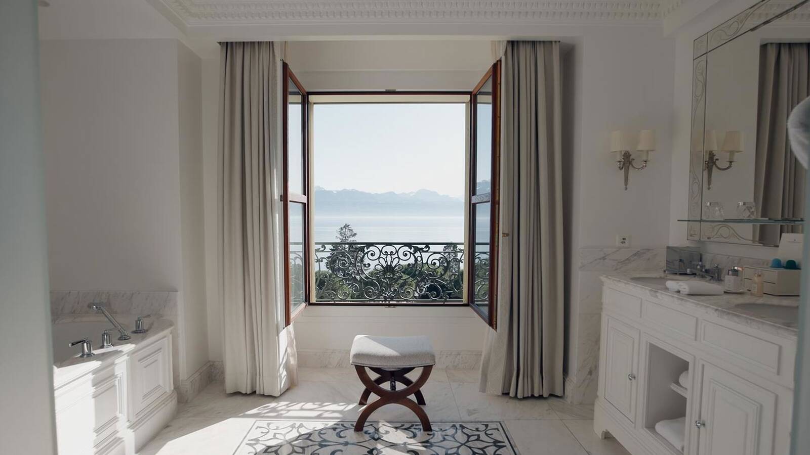 BEAU-RIVAGE PALACE|客房與套房實景 2
