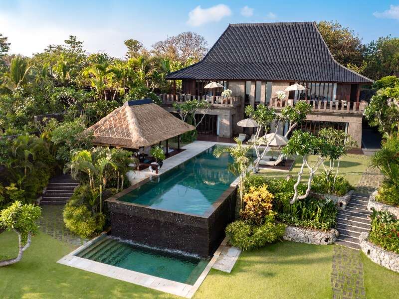 峇里島寶格麗度假村 The Bvlgari Villa 花園與私人泳池