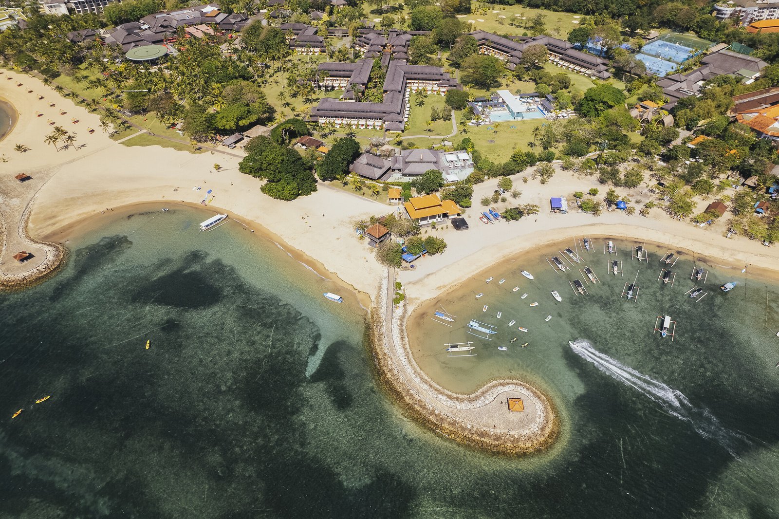 努沙杜瓦半島海灣的空拍