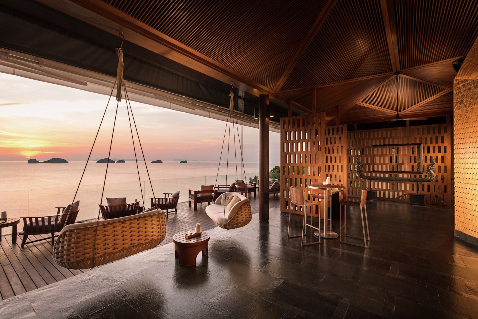KO Lounge 日落景觀酒廊