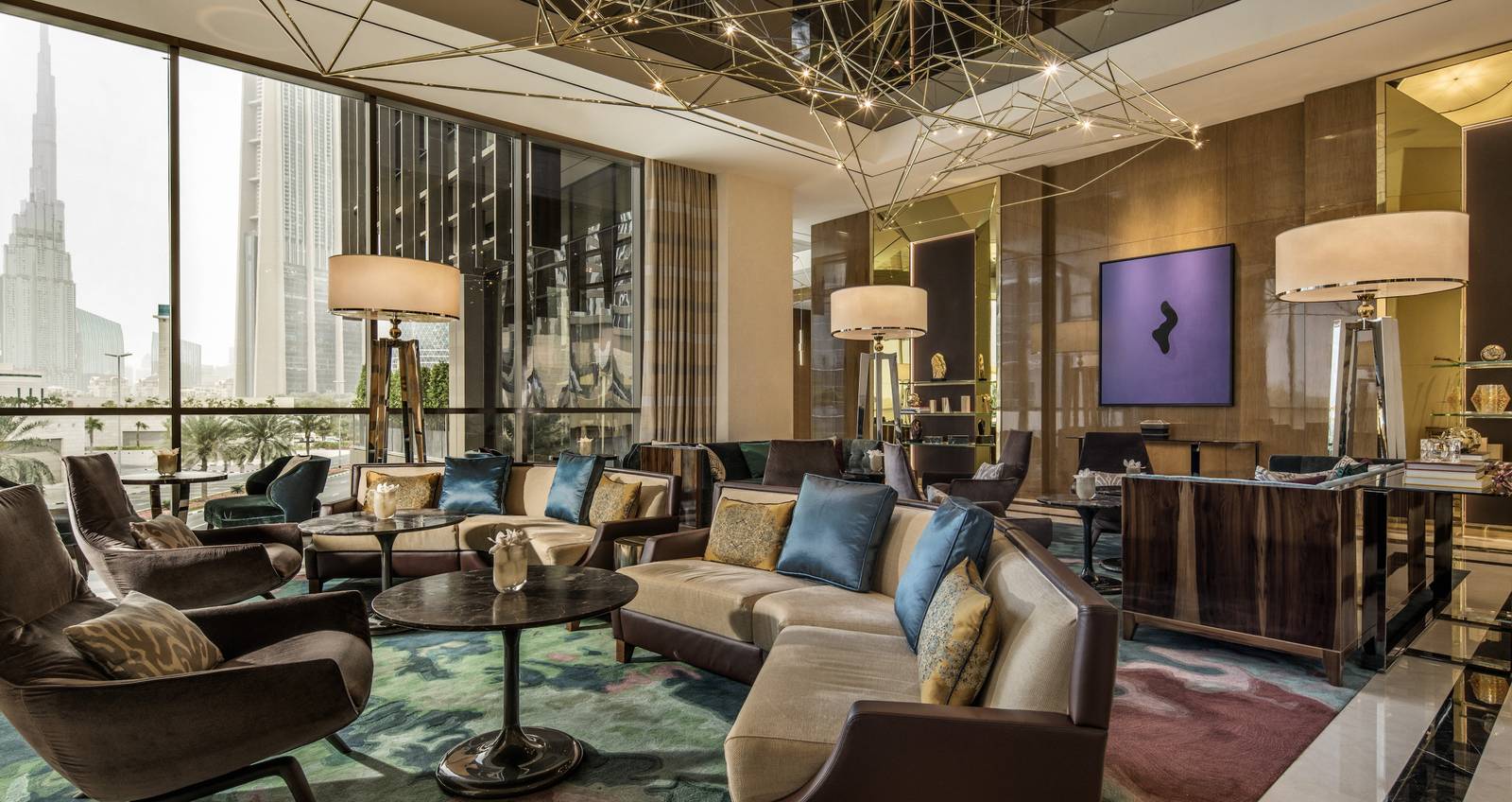 杜拜 DIFC 四季飯店 Penrose Lounge 的座位區