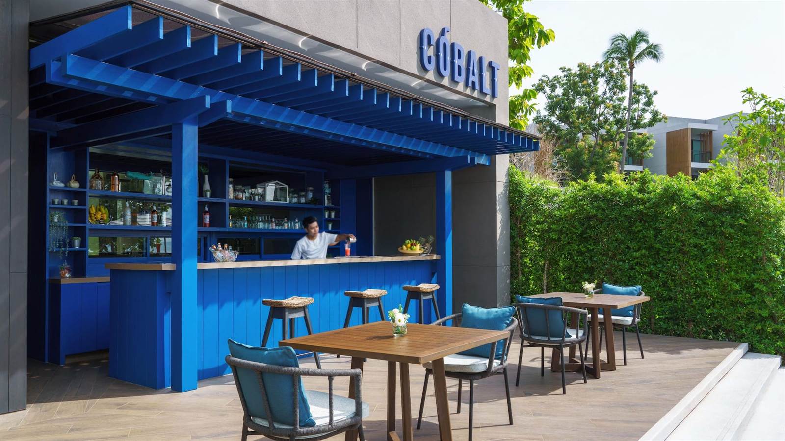 Cobalt 池畔海景酒吧