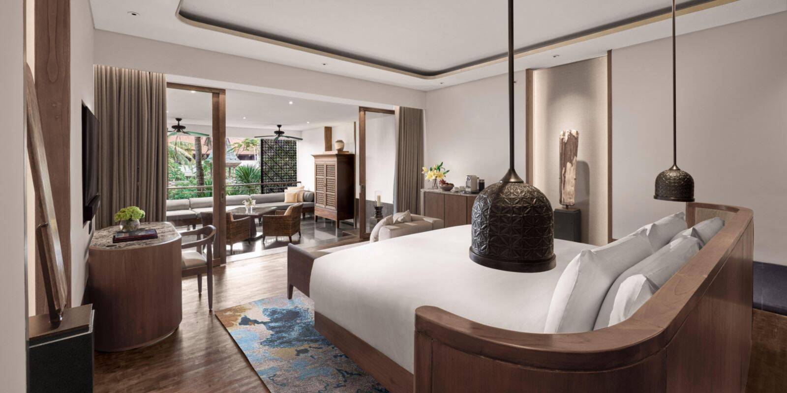 峇里島沙努爾洲際度假酒店 Junior Suite 臥室與起居區
