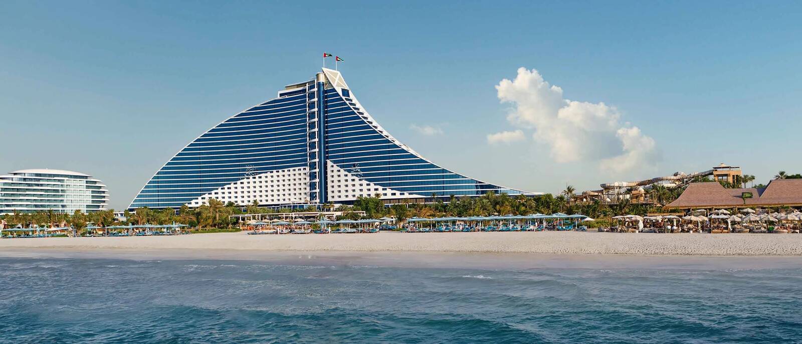 Jumeirah Beach Hotel 官網實景