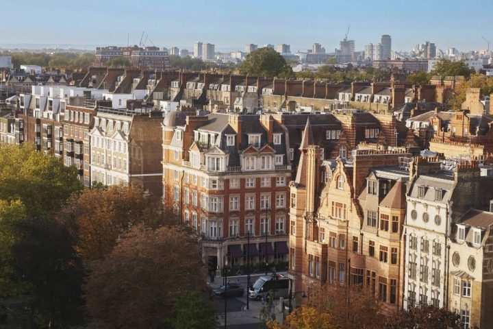 Jumeirah Carlton Tower