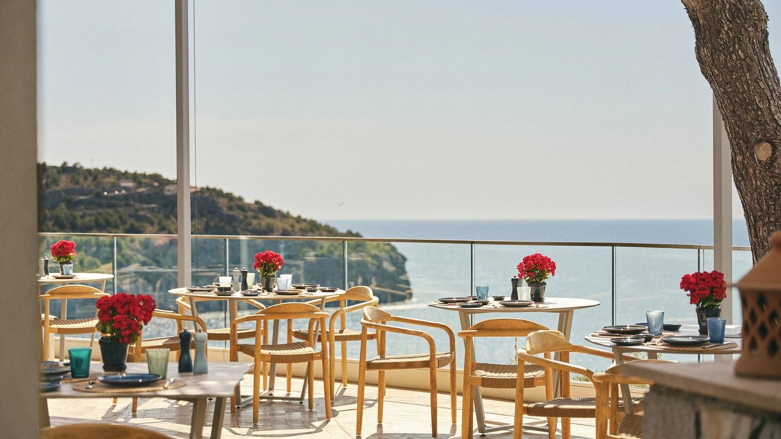Jumeirah Mallorca Cap Roig 海景餐廳露臺