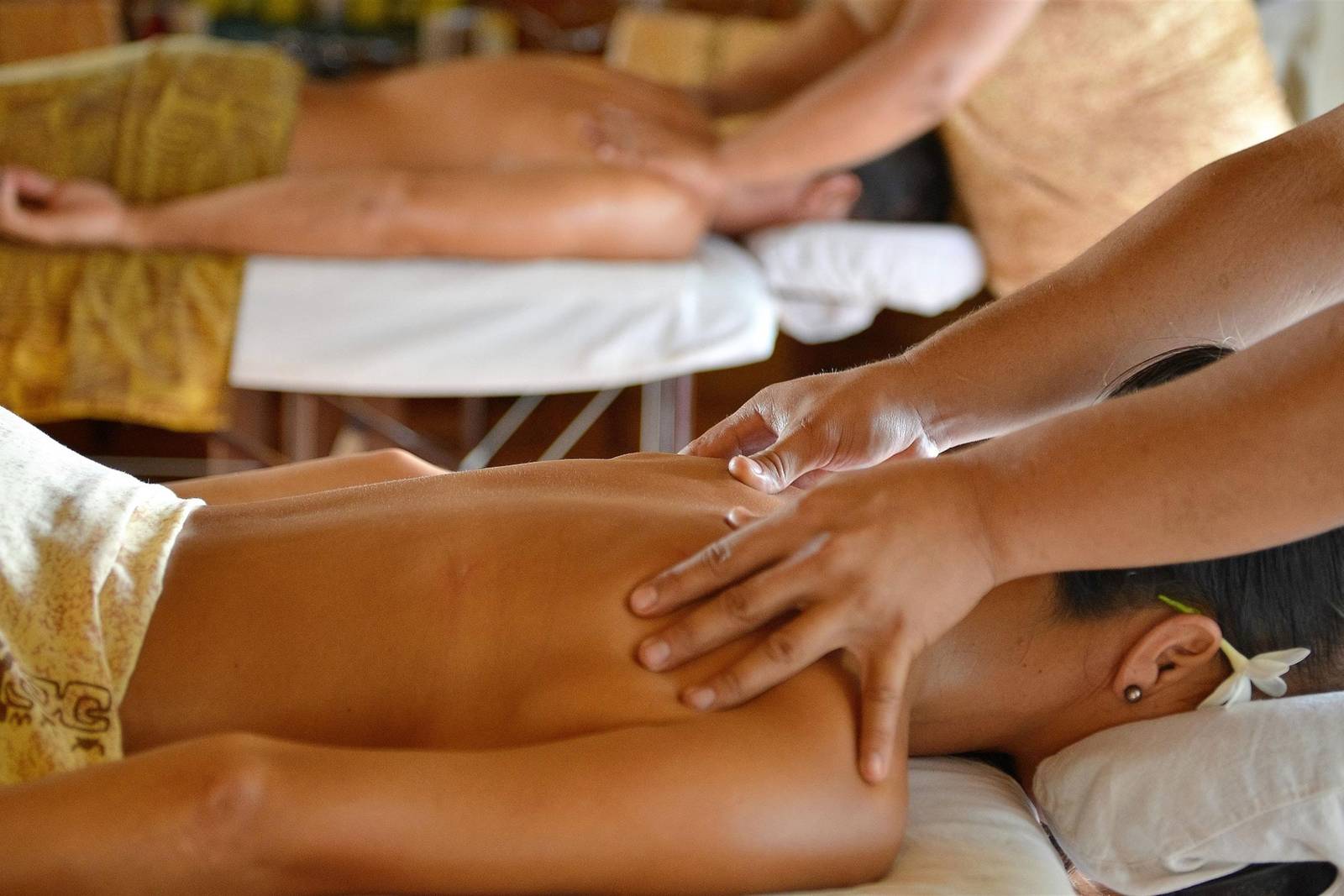 提克豪環礁樂提克豪度假村 Fare Massage 的按摩療程