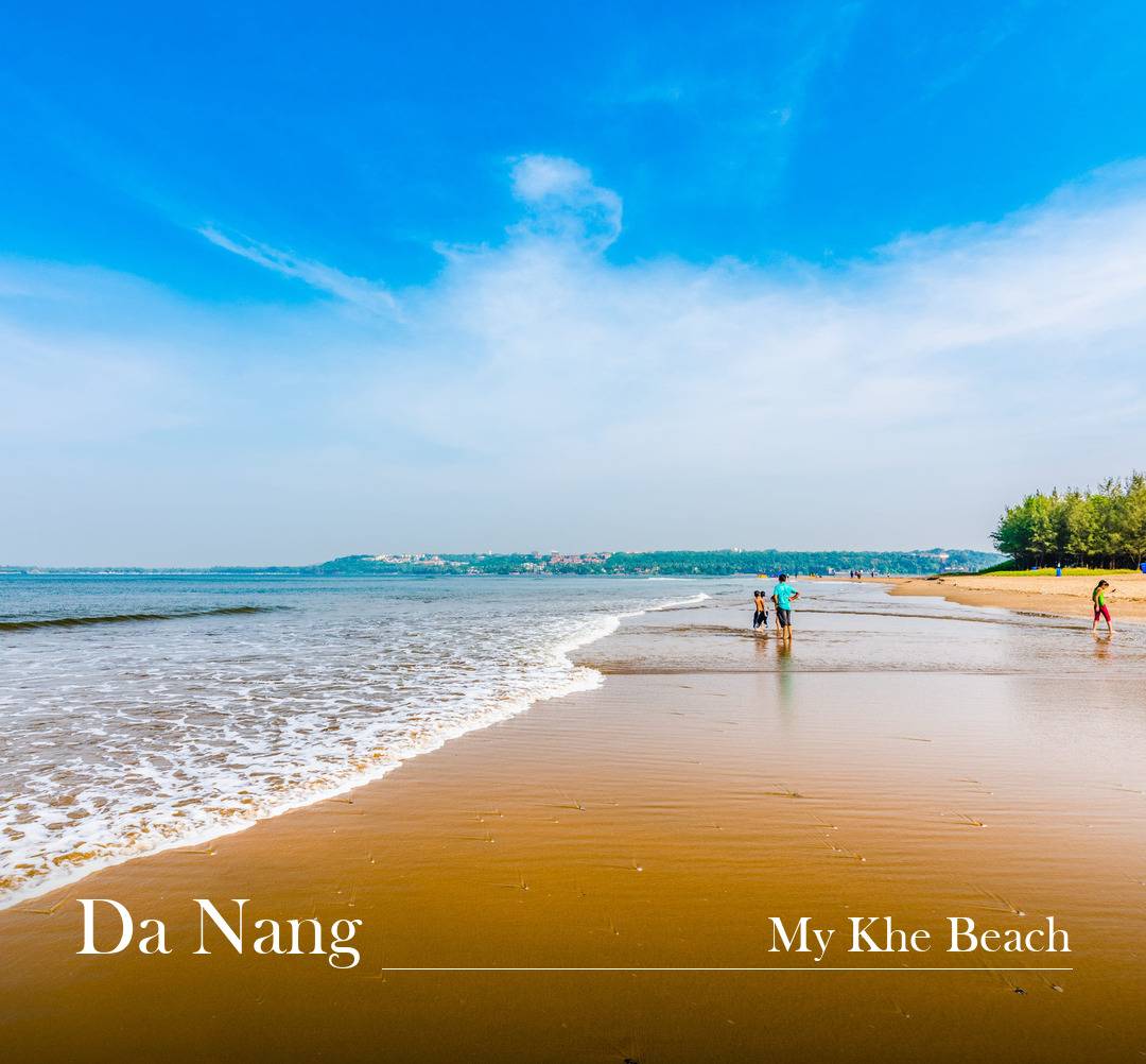 美溪海灘與 Da Nang 英文標示