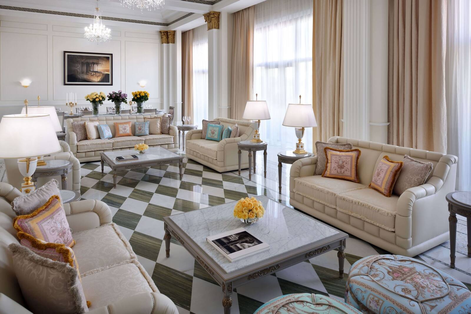 杜拜凡賽斯宮殿酒店 Imperial Suite 的起居空間