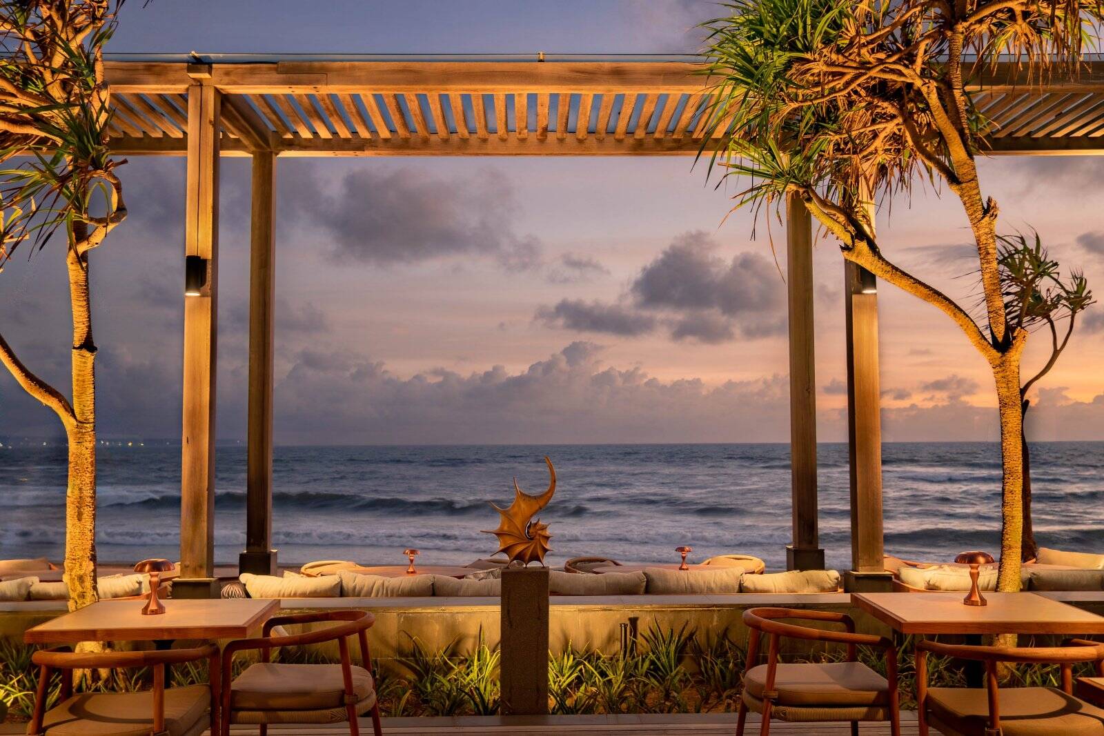 峇里島麗晶酒店 CURE Bali 海濱露台與日落