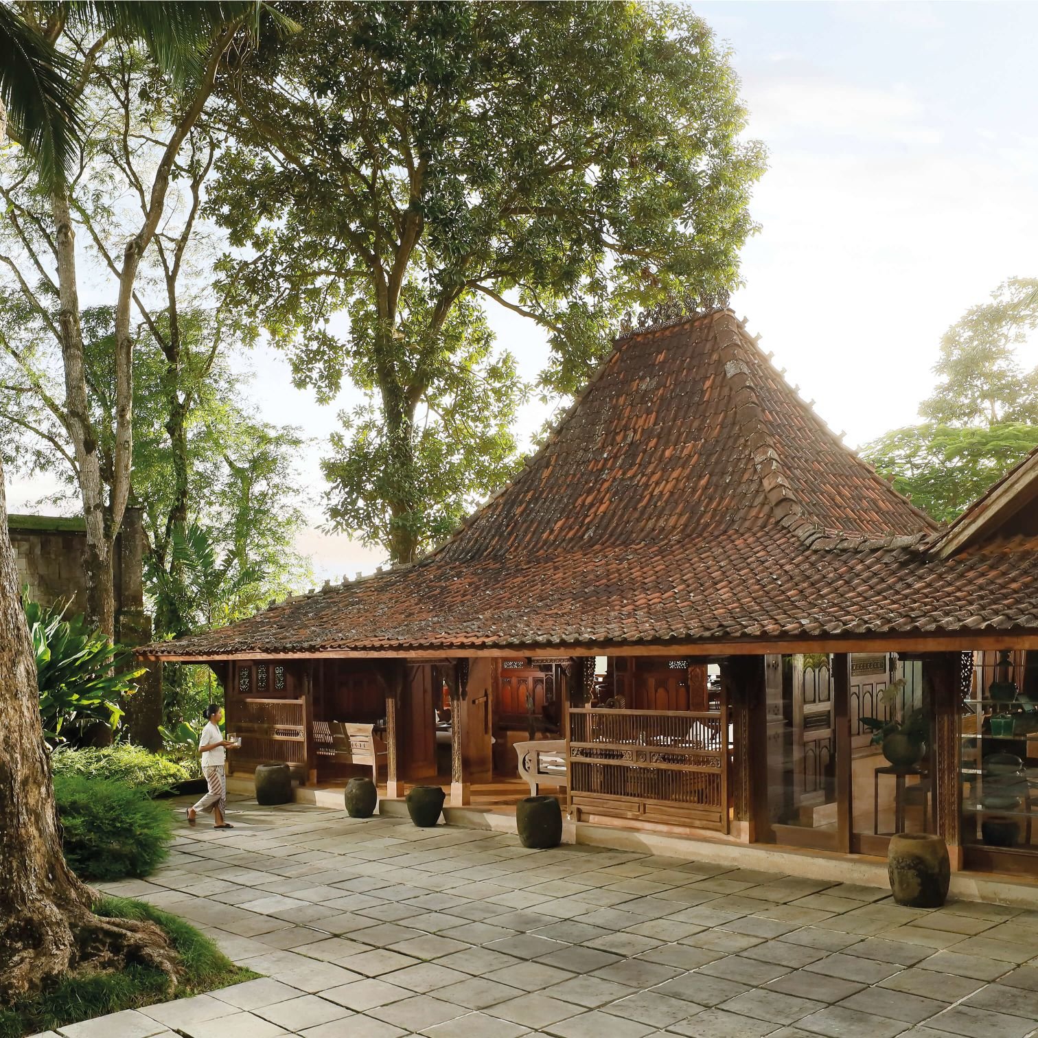 以古老爪哇木屋改建的 Kudus House