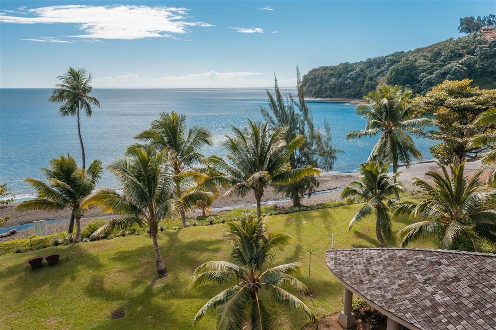 大溪地珍珠海灘度假村望向 Matavai 灣的海岸空拍