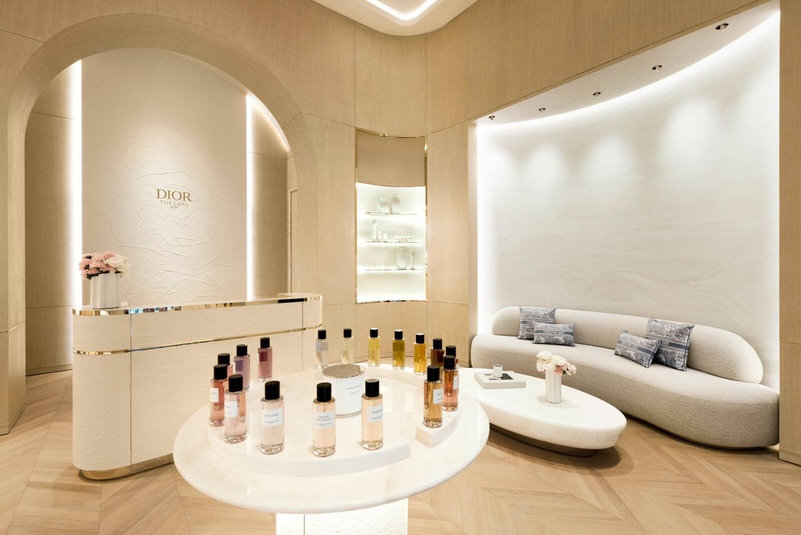 杜拜 The Lana 酒店 Dior Spa 的接待與產品區