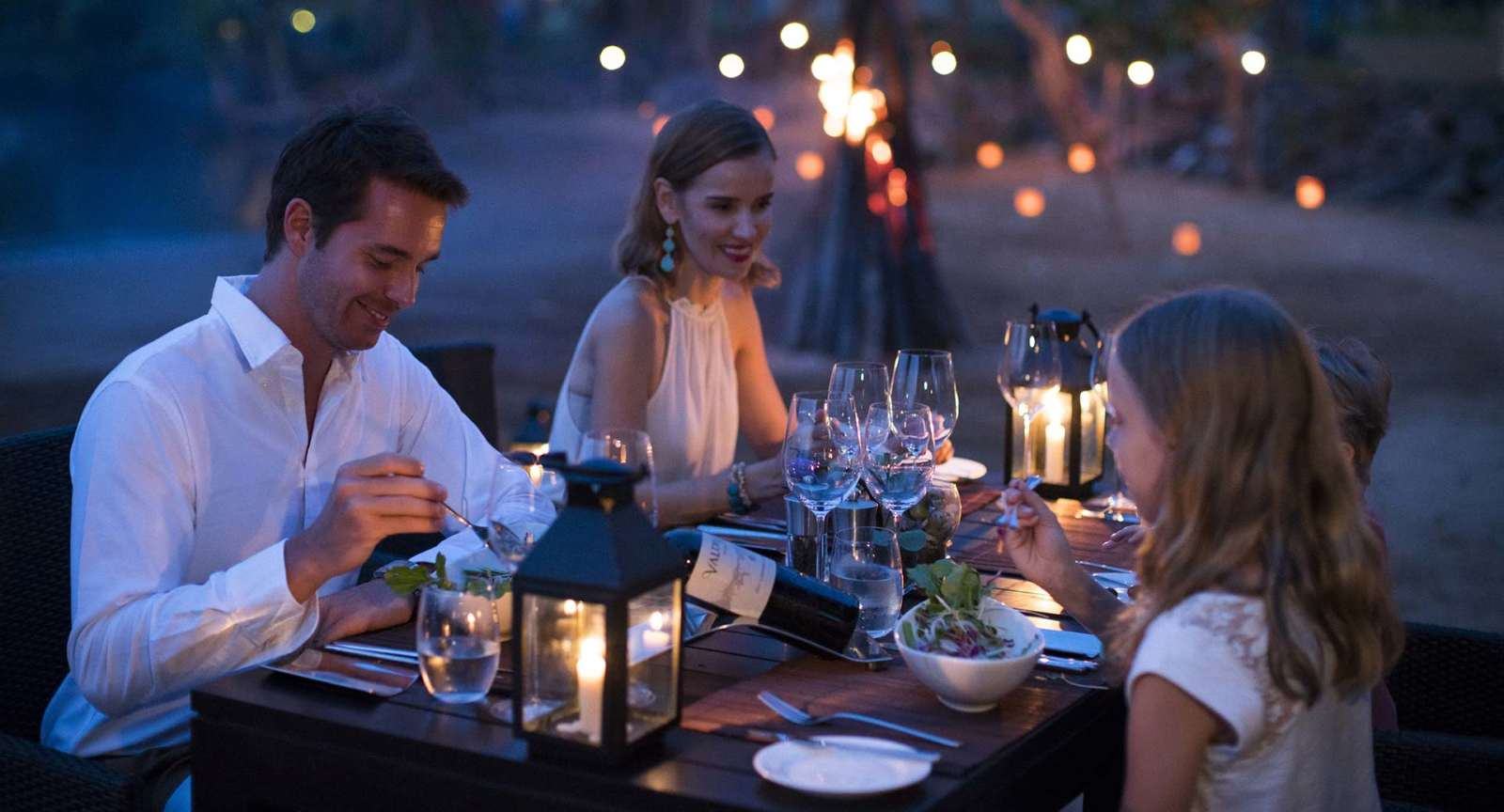 卡盧特勒安納塔拉度假村 Dining by Design 戶外晚餐