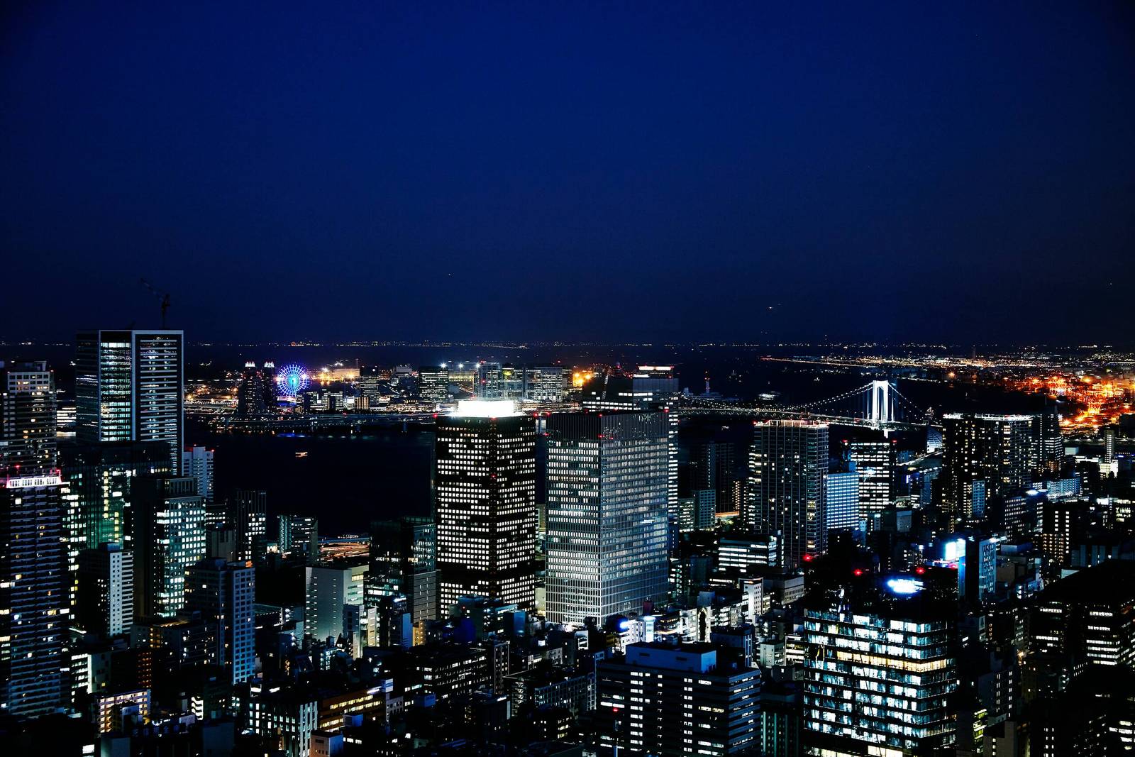 東京安達仕酒店眺望的東京灣夜景