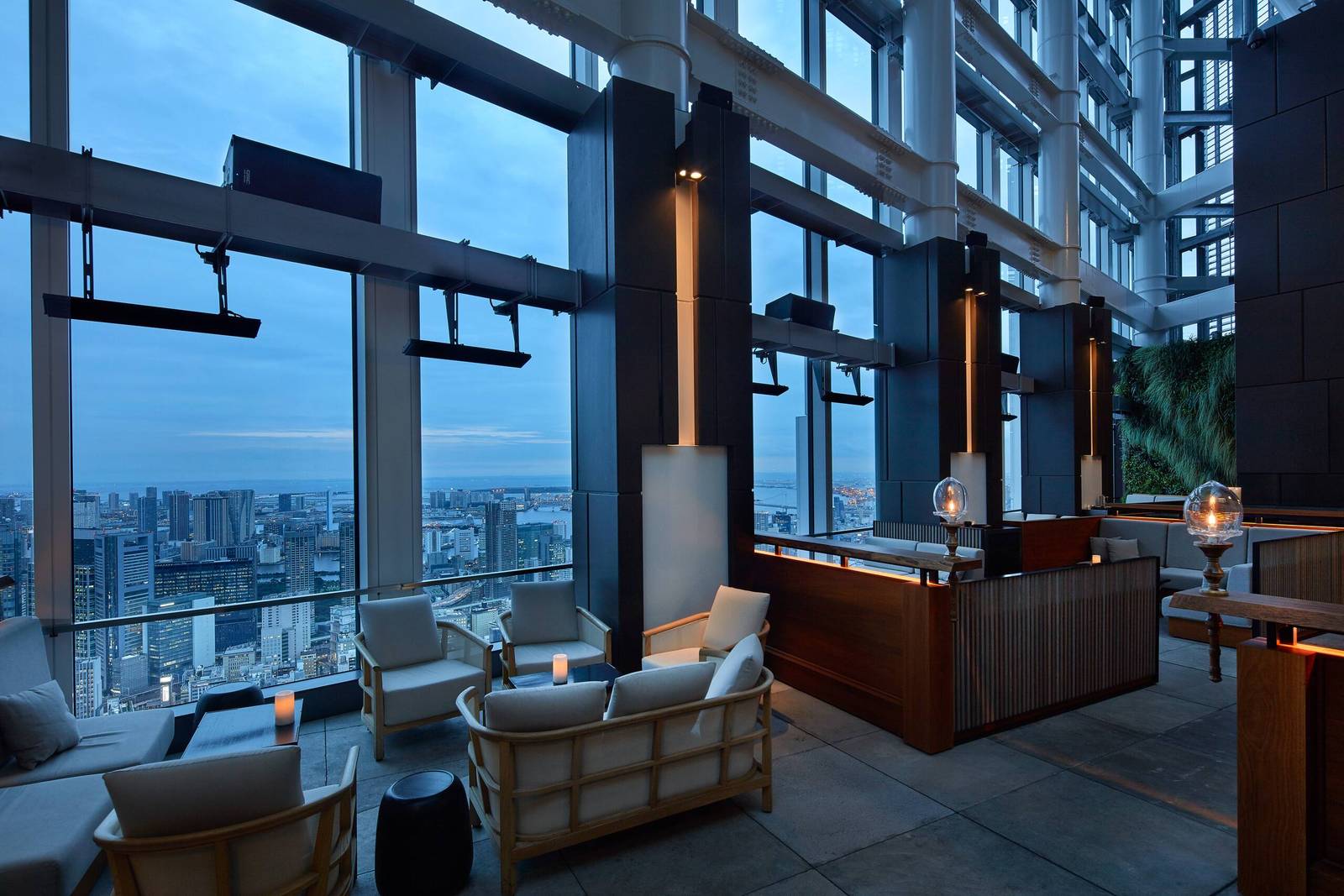 東京安達仕酒店 52 樓 Rooftop Bar 與城市景觀