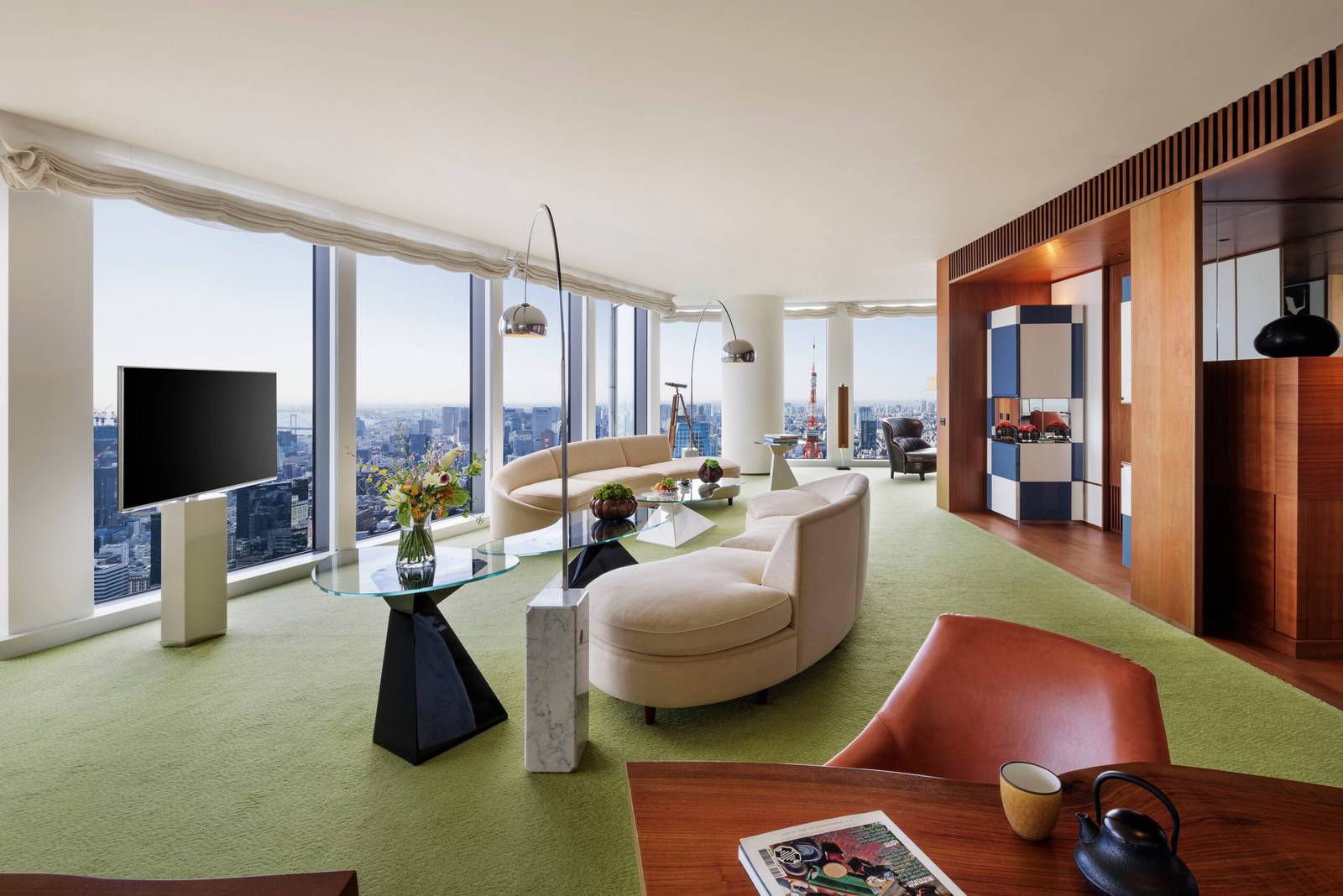 東京安達仕酒店 Andaz Sky Suite 起居區與東京鐵塔