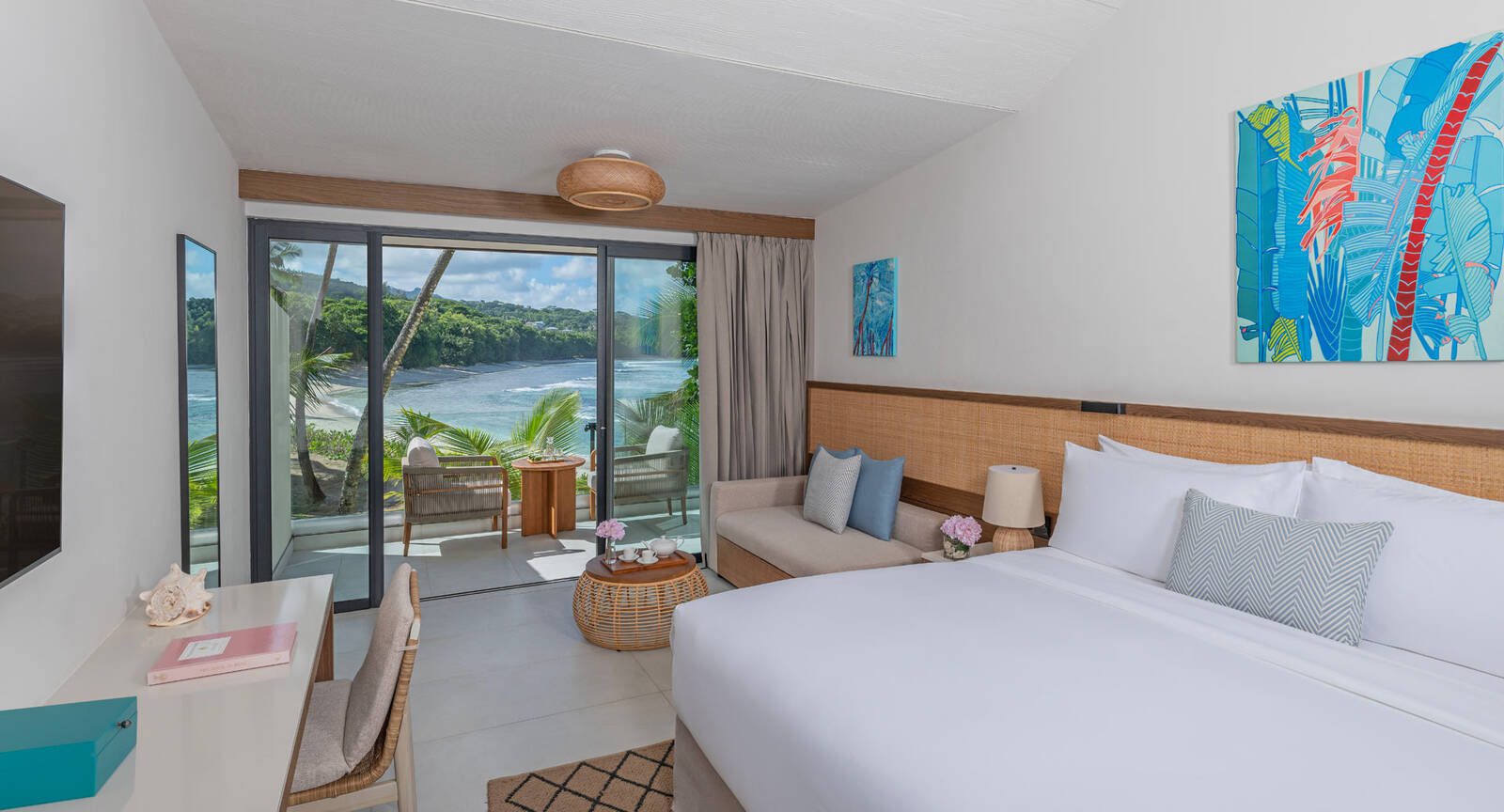 Avani+ Barbarons Ocean View Suite 臥室
