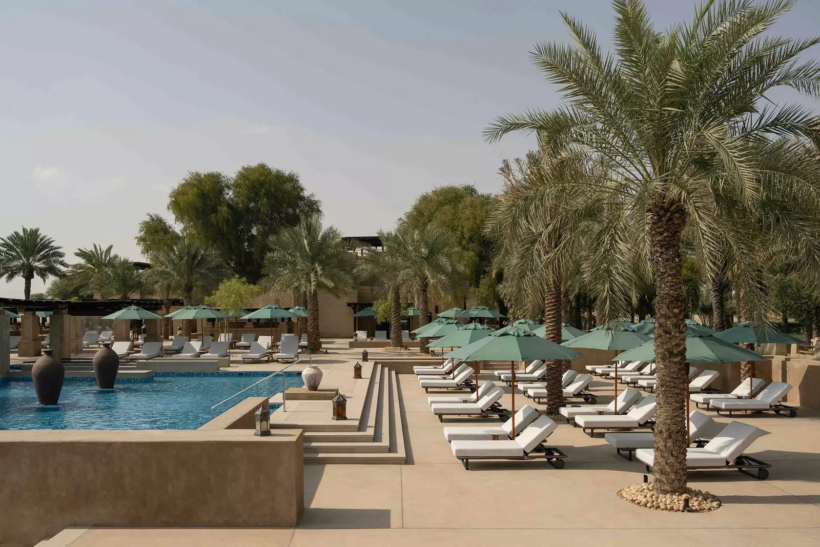 Bab Al Shams 成人與家庭泳池區