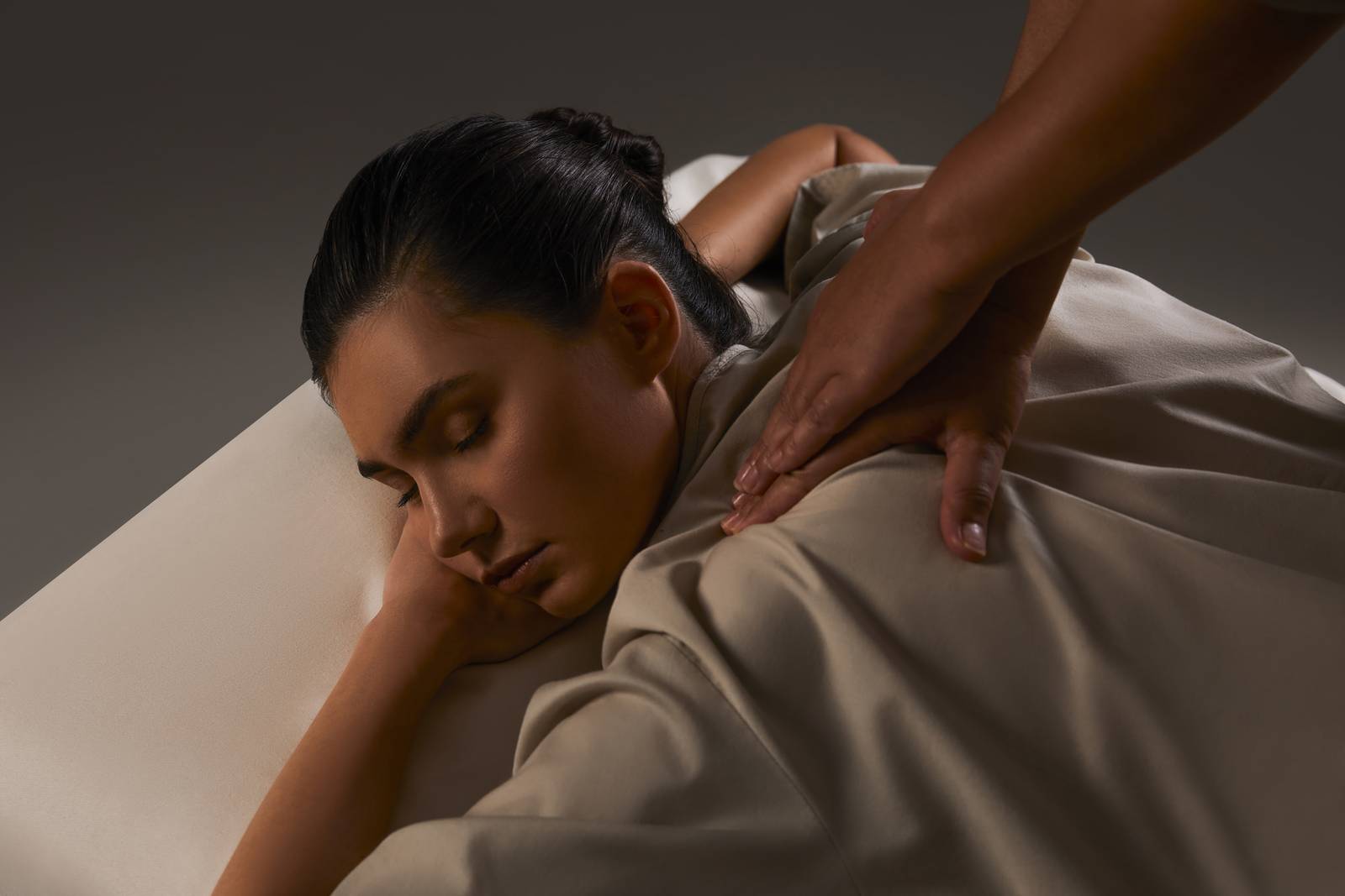Banyan Tree Spa 的背部按摩療程