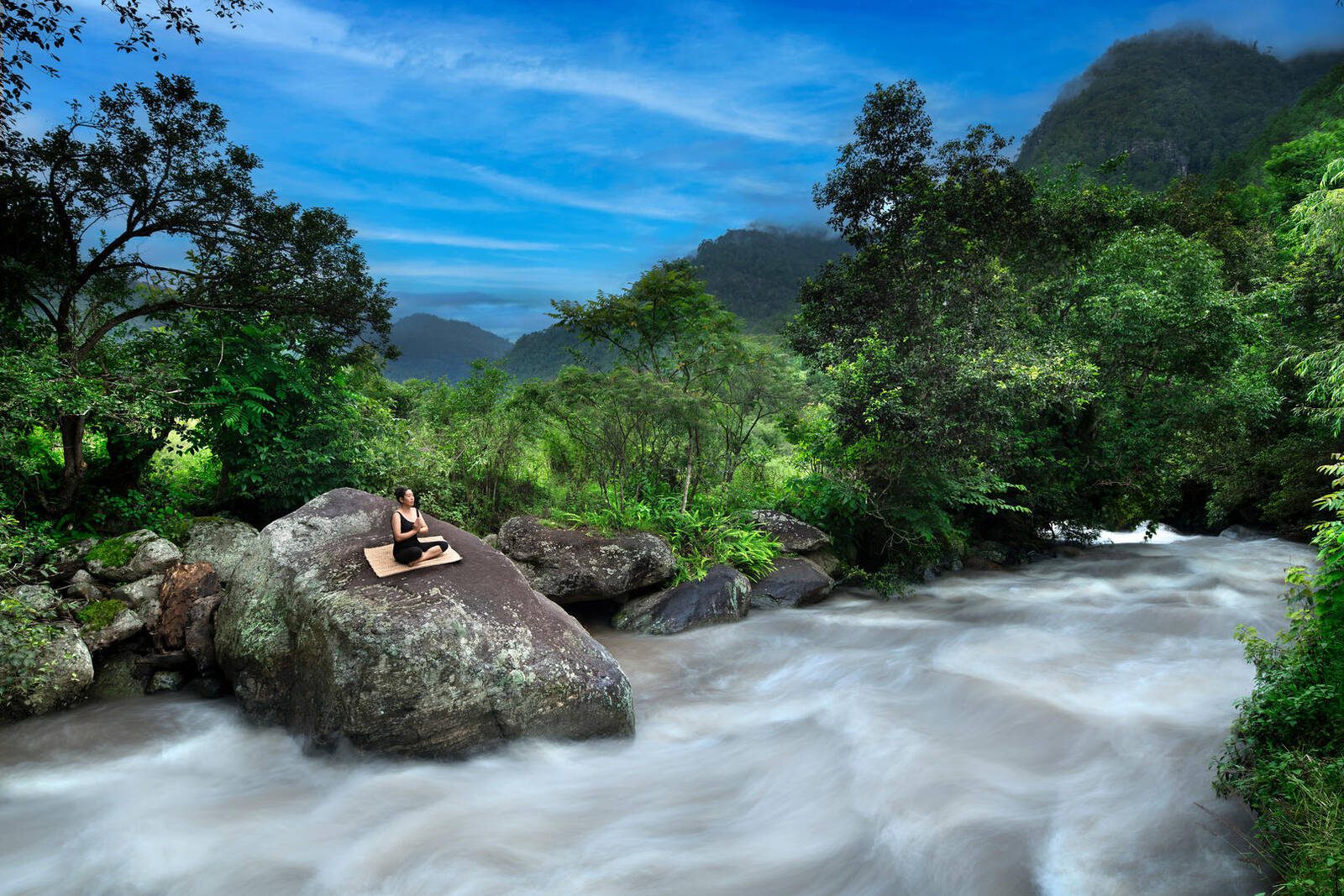 &Beyond Punakha River Lodge 河畔瑜伽體驗