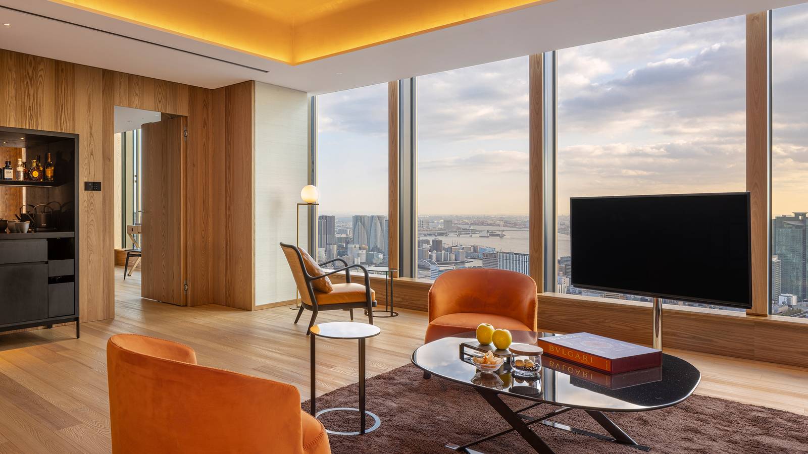 東京寶格麗酒店 Deluxe Suite 起居區與城市景觀