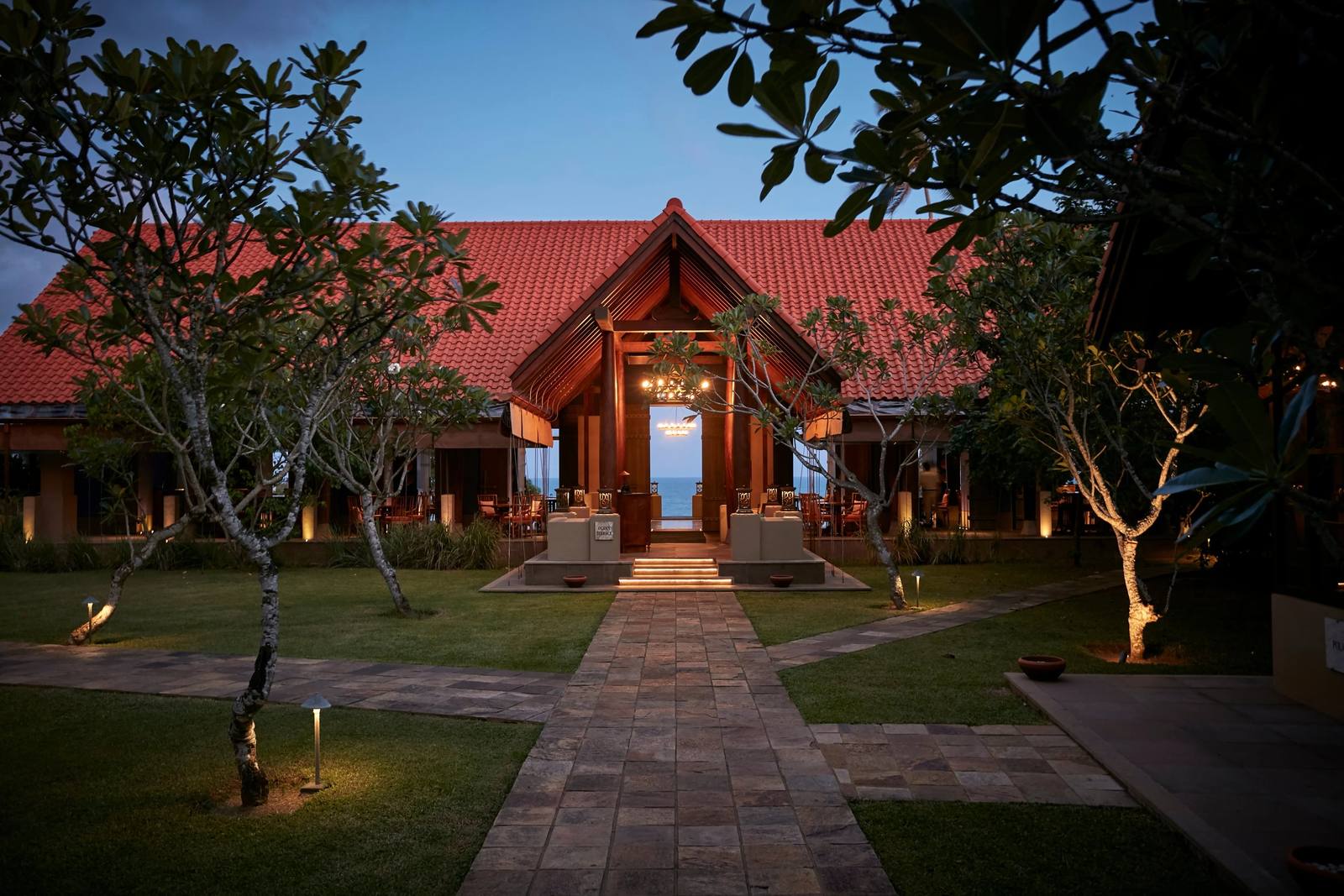 Cape Weligama The Atlas 公共建築入口