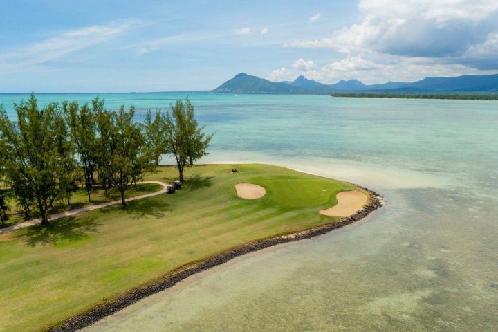 模里西斯迪納羅賓康斯丹高爾夫九日遊，東西雙海岸四座球場