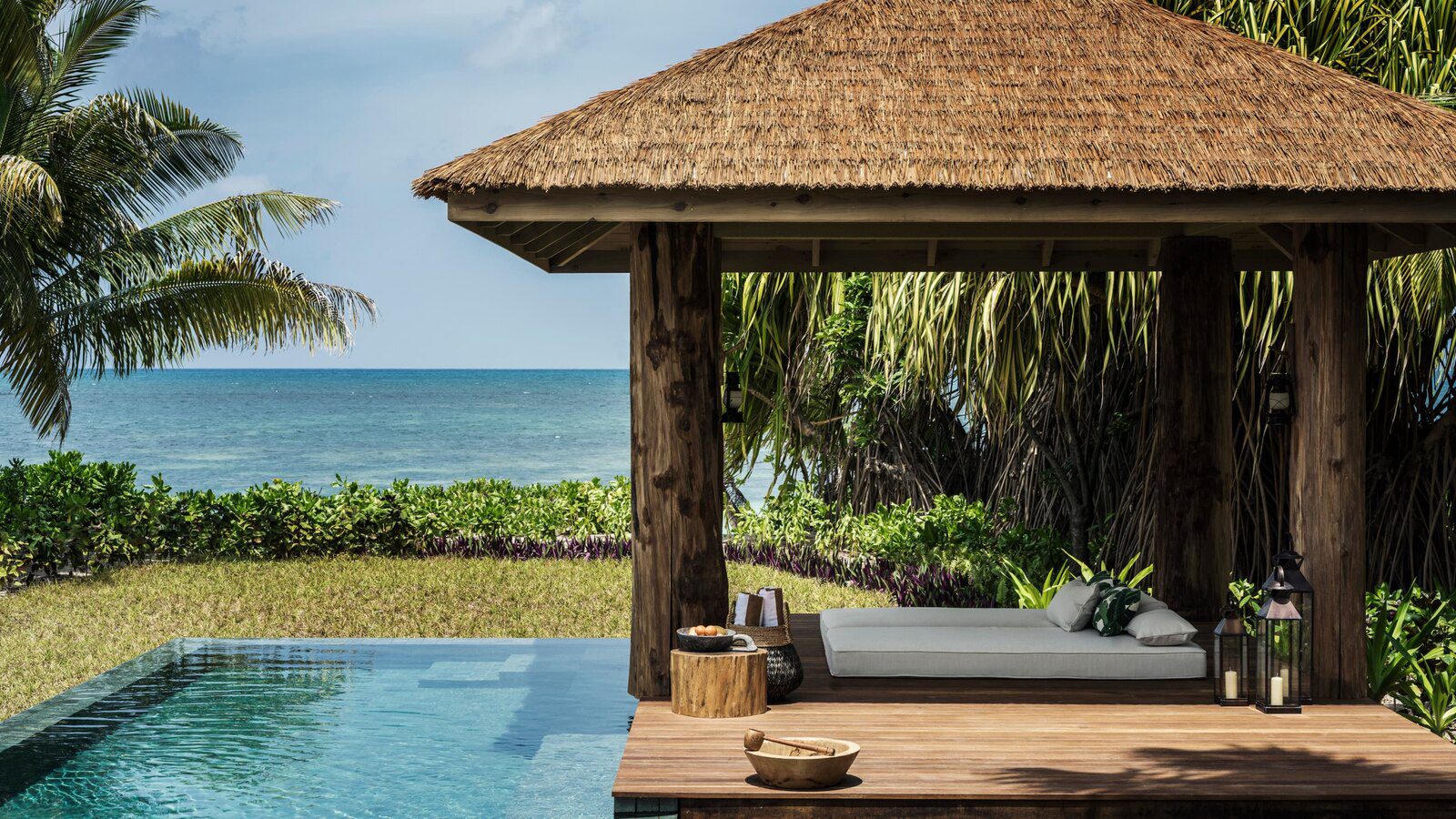 Four Seasons Desroches Island villa 私人泳池 pavilion 與海景