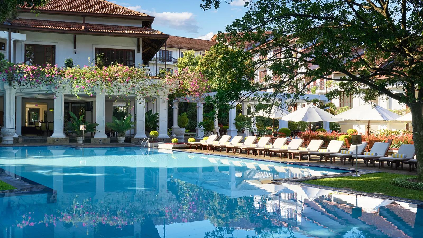 Mahaweli Reach Hotel 花園泳池