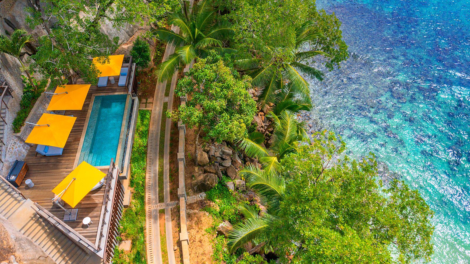 Mango House Seychelles 南馬埃島海岸與泳池空拍