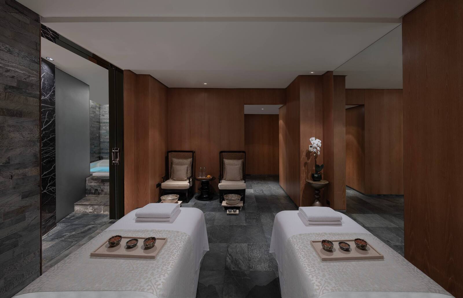 阿布達比柏悅酒店 Atarmia Spa 的雙人療程室