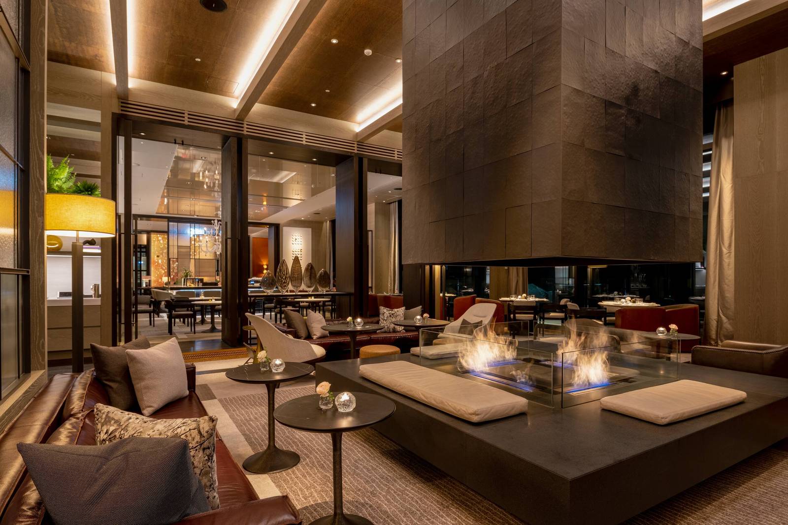 二世古花園柏悅酒店 The Lounge 壁爐座位