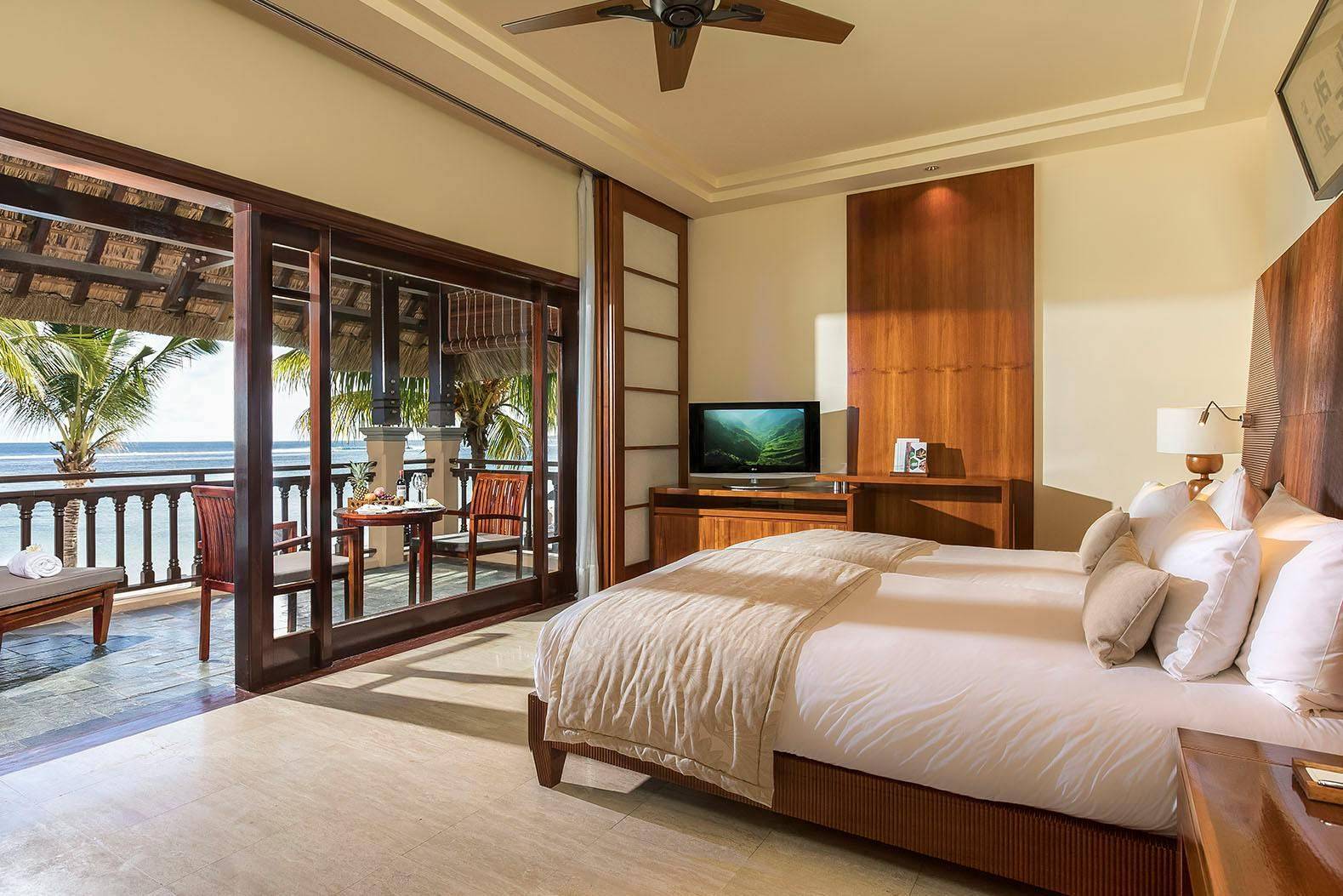 模里西斯香緹莫里斯度假村Junior Suite Oceanfront臥室實景